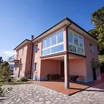 La Camelia Bianca Lerici