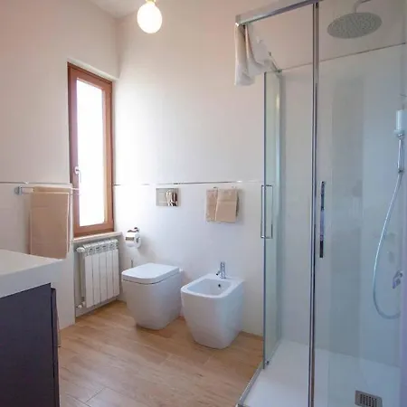 Couette-café La Camelia Bianca 3*