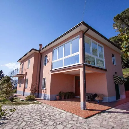 La Camelia Bianca Lerici