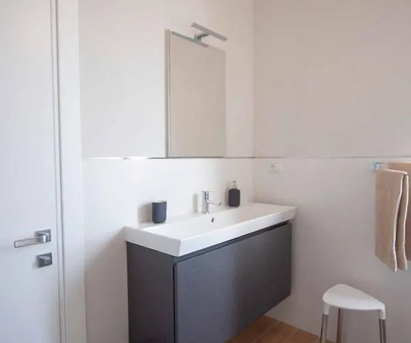 La Camelia Bianca Lerici