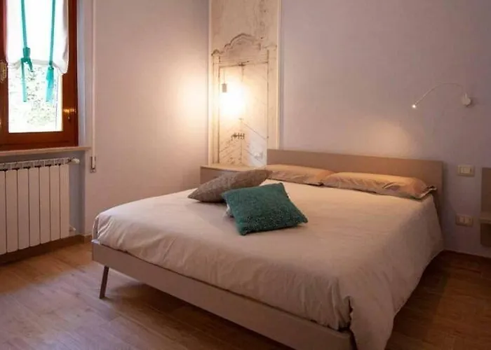 La Camelia Bianca Lerici