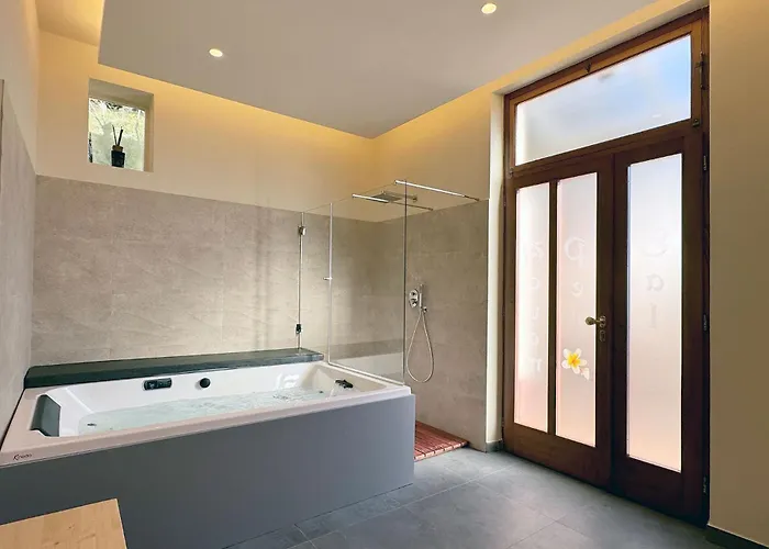 La Camelia Bianca 3* Lerici